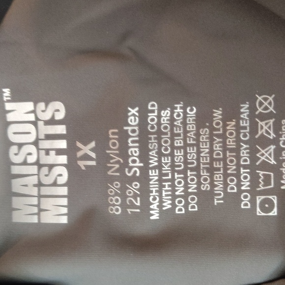 MAISON MISFITS 15 MEN'S UNISEX ATHLETIC SPORTSWEAR ACTIVEWEAR SHORT SLEEVED TOP - Picture 4 of 11